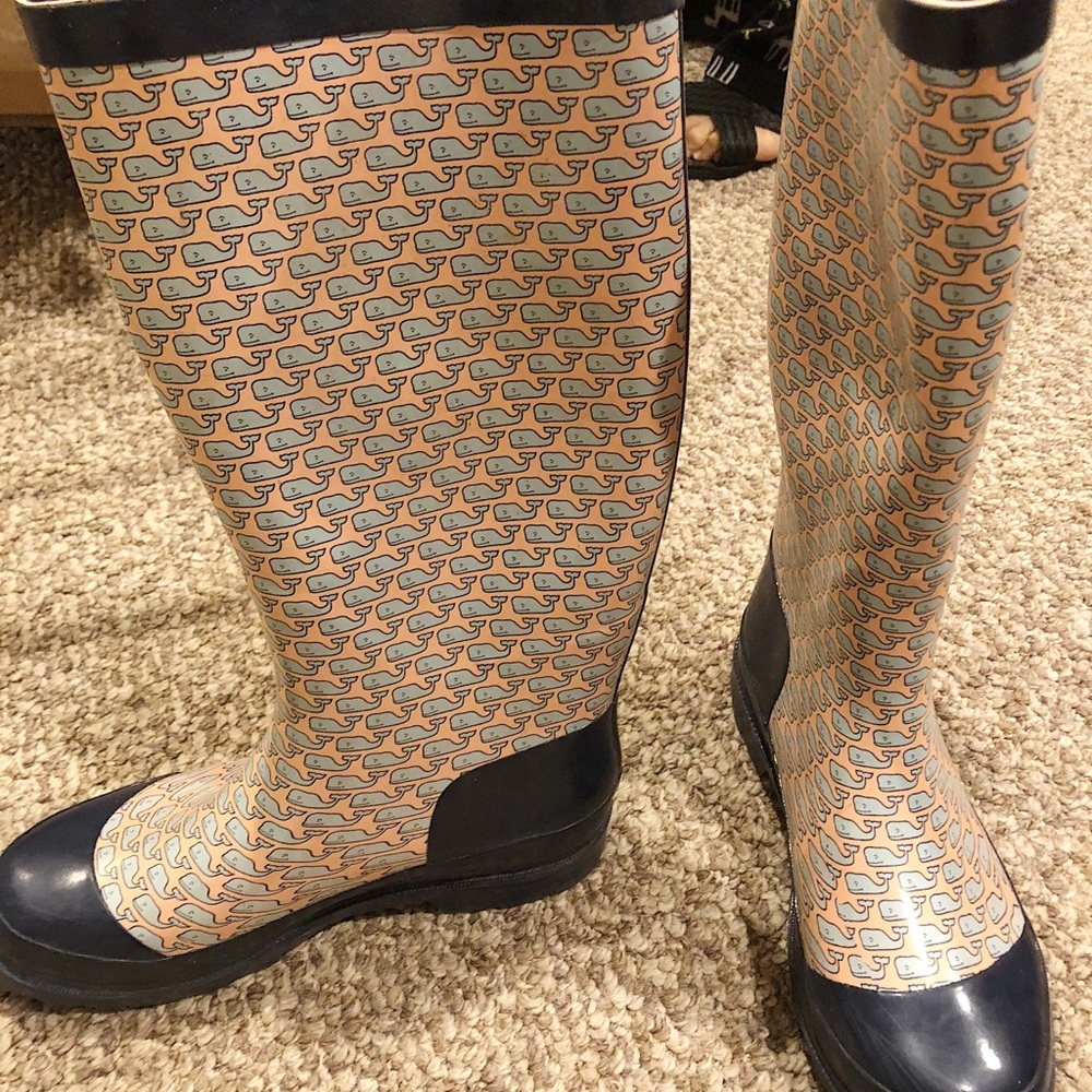 Vineyard vines rain boots size 7